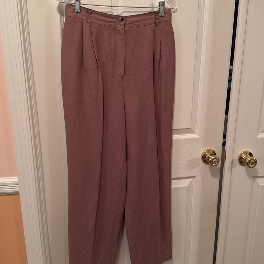Summer pant suit. Vintage… because I’m vintage! This was a favorite of mine! - Picture 6 of 8